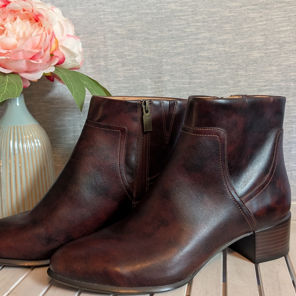 Vionic Kamryn Women's Size 9 Waterproof Heeled Ankle Boot Chocolate- Like New